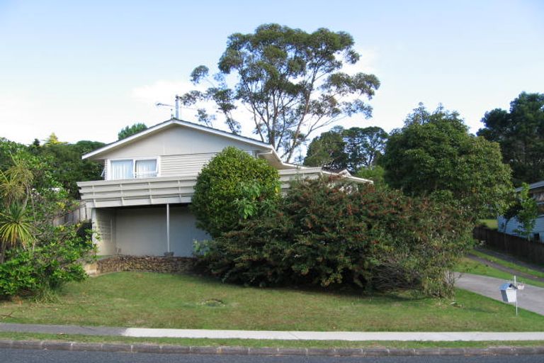 Photo of property in 29 Weatherly Road, Torbay, Auckland, 0630