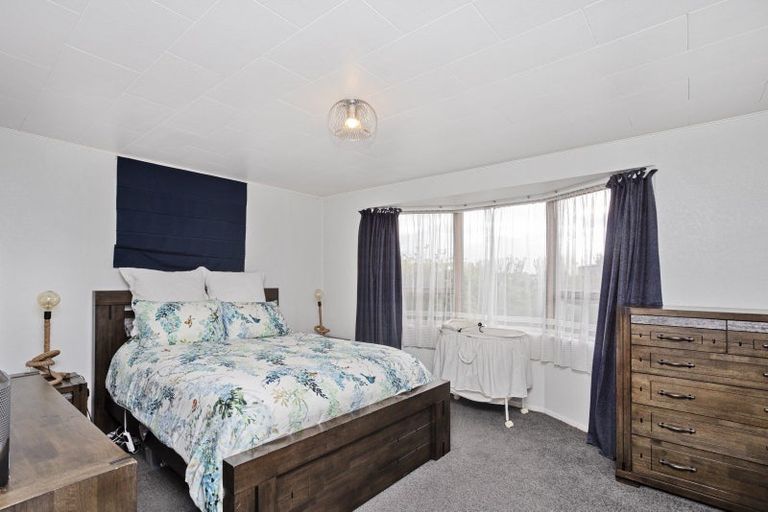 Photo of property in 66 Gloucester Street, Waikiwi, Invercargill, 9810