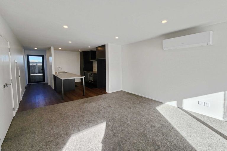 Photo of property in 10/7 Johnston Grove, Taita, Lower Hutt, 5011