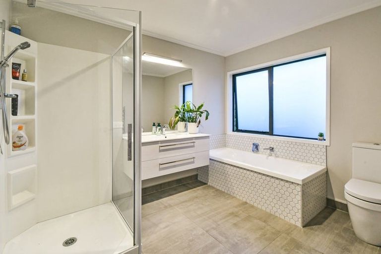 Photo of property in 44 Millstone Lane, Pokeno, 2471