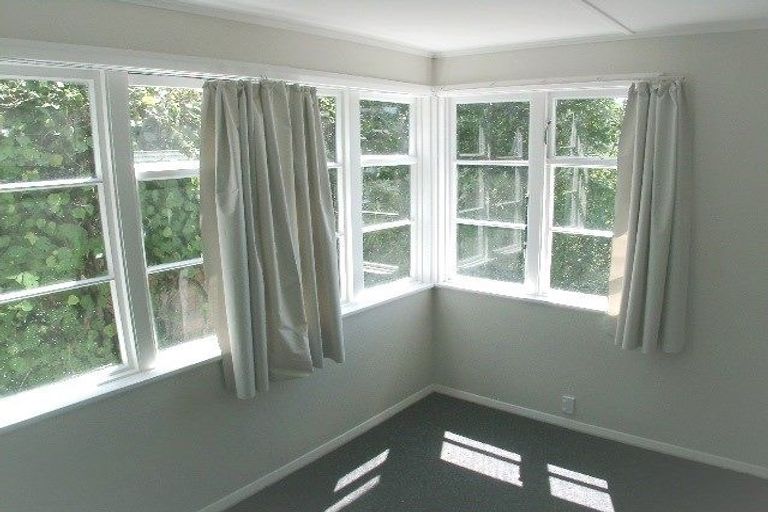 Photo of property in 8 Punjab Street, Khandallah, Wellington, 6035