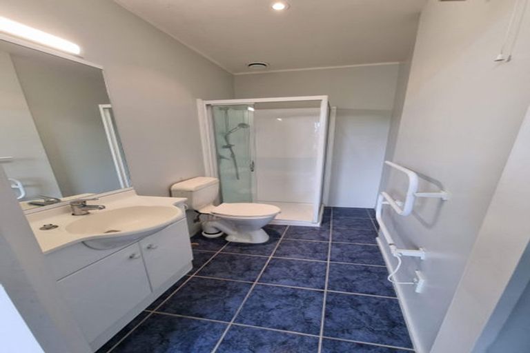 Photo of property in Grandstand Apartments, 37/80 Kent Terrace, Mount Victoria, Wellington, 6011