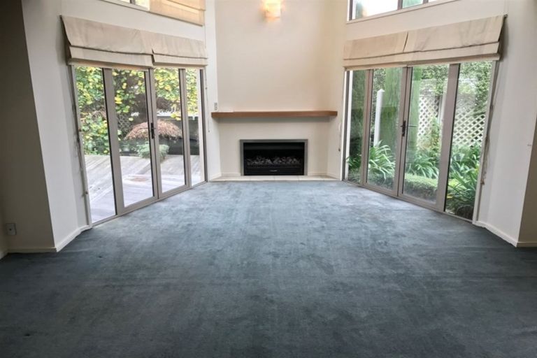 Photo of property in 2/37 Poynder Avenue, Merivale, Christchurch, 8014