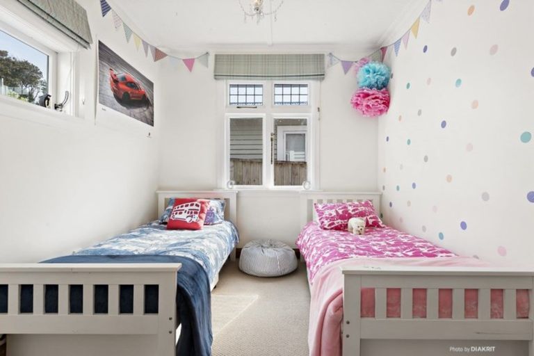 Photo of property in 13 Firth Terrace, Karori, Wellington, 6012