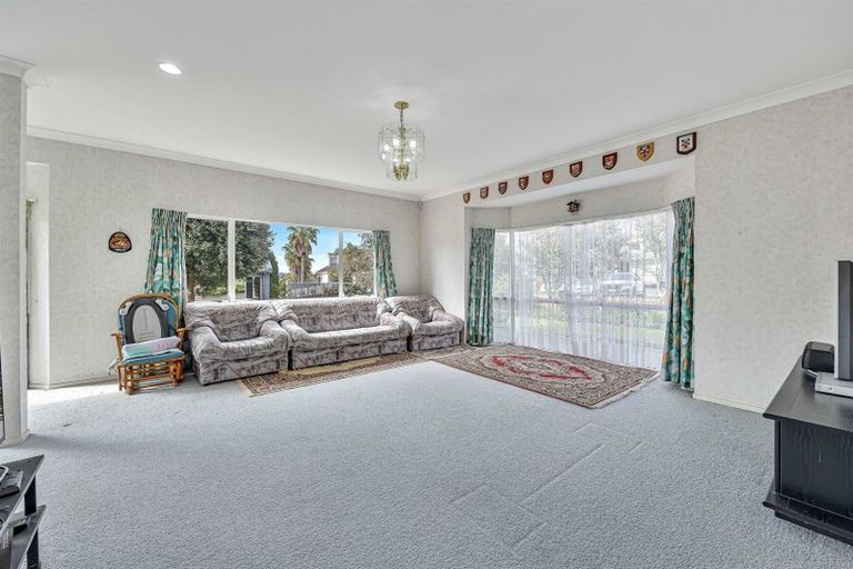 Photo of property in 10 Belvedere Court, West Harbour, Auckland, 0618