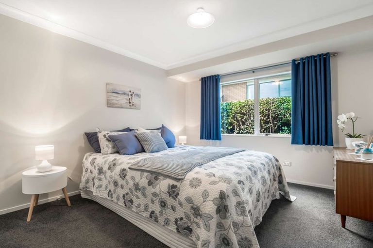 Photo of property in 22 Waitoa Street, Waiuku, 2123