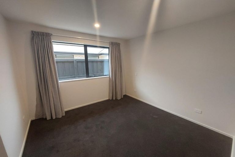 Photo of property in 5 Witte Street, Woodend, 7610