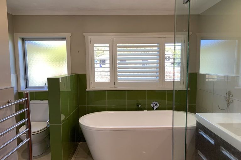 Photo of property in 32a Elizabeth Street, Waikanae, 5036