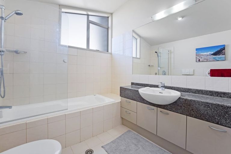 Photo of property in 1/6 Crete Avenue, Milford, Auckland, 0620