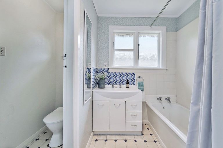 Photo of property in 61 High Street, Southbridge, 7602