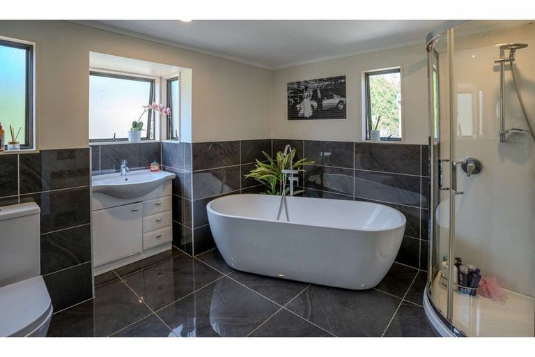 Photo of property in 61 Pungaere Road, Waipapa, Kerikeri, 0295