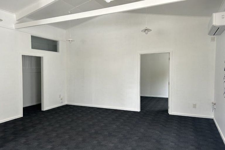 Photo of property in 151a Waikawa Road, Picton, 7220