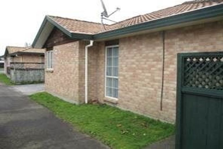 Photo of property in 2/75 Jellicoe Road, Manurewa, Auckland, 2102