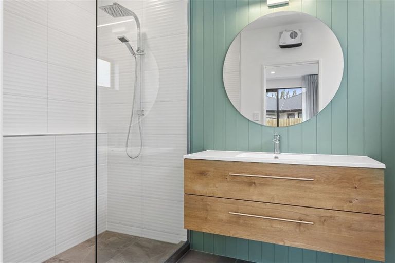 Photo of property in 22 Mcquillan Avenue, Woodend, 7610