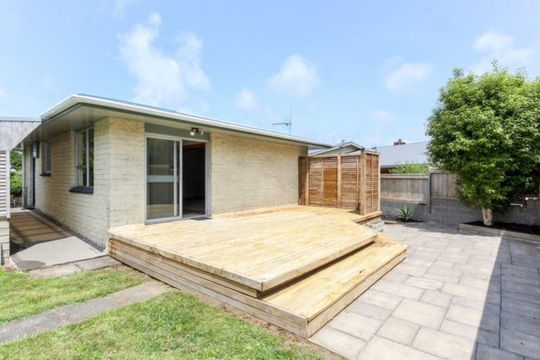 Photo of property in 23 Trafalgar Street, Westown, New Plymouth, 4310