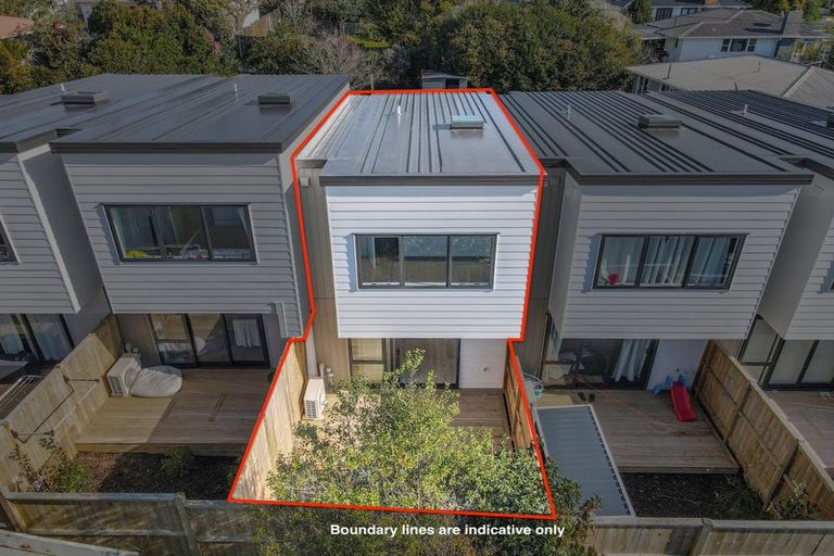 Photo of property in 7/24 Tomo Street, New Lynn, Auckland, 0600