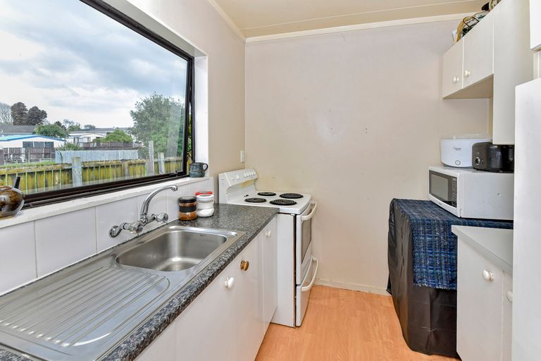 Photo of property in 102c Shifnal Drive, Randwick Park, Auckland, 2105