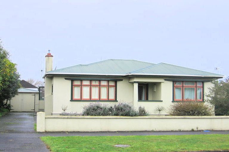 Photo of property in 49 Brightwater Terrace, Terrace End, Palmerston North, 4410
