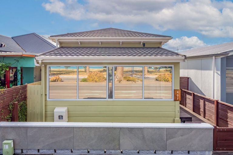 Photo of property in 407 Marine Parade, Napier South, Napier, 4110
