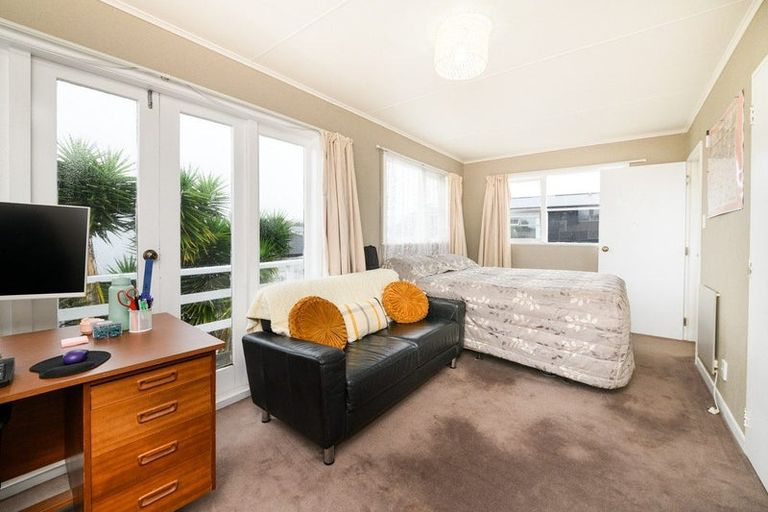 Photo of property in 125 Heretaunga Street, Palmerston North, 4414
