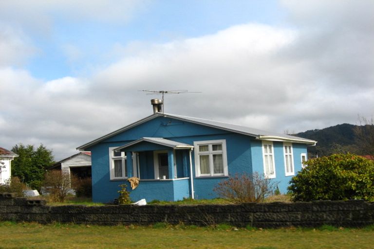 Photo of property in 36 Crampton Road, Reefton, 7830