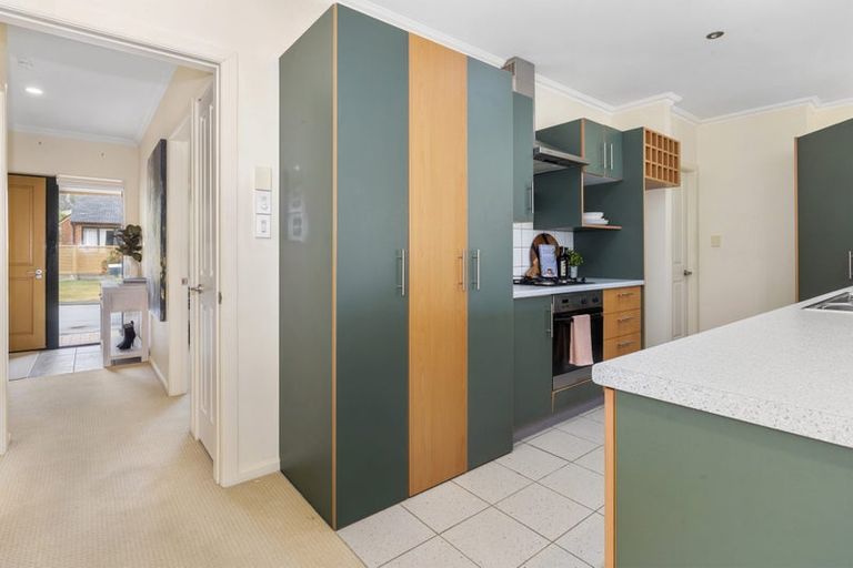 Photo of property in 20 Futuna Close, Karori, Wellington, 6012