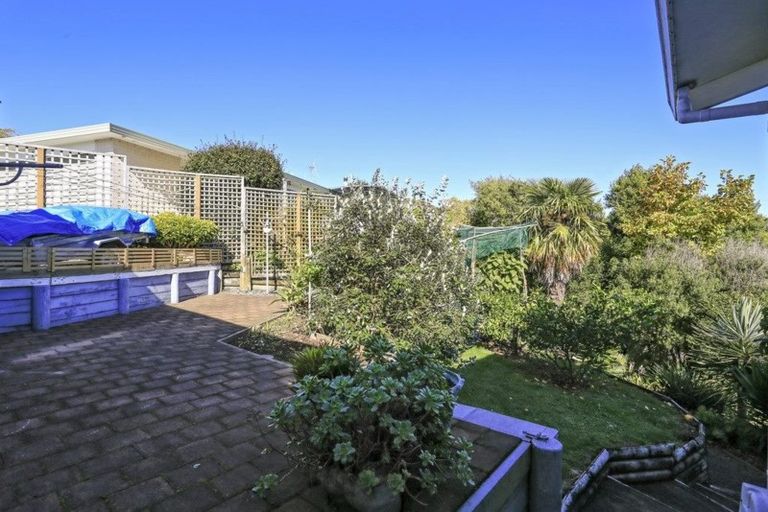 Photo of property in 9 Te Arawa Place, Welcome Bay, Tauranga, 3112