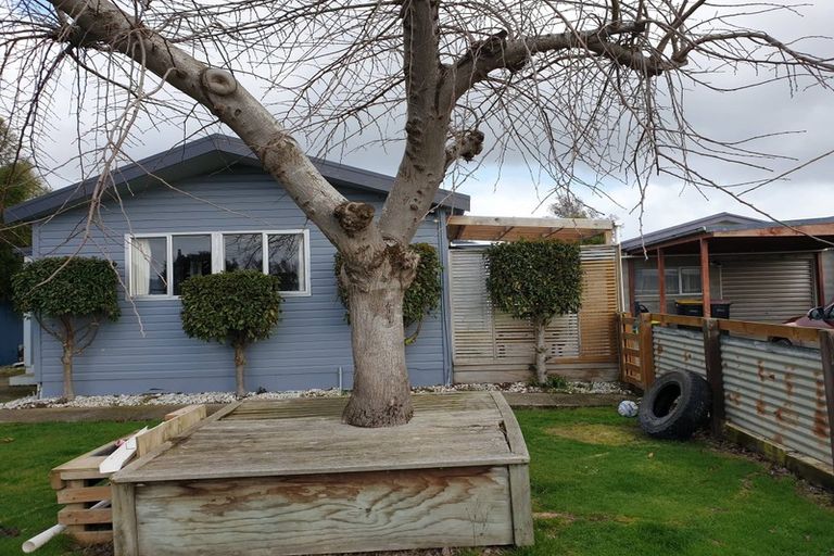 Photo of property in 30 Kilmarnock Street, Wallacetown, 9816