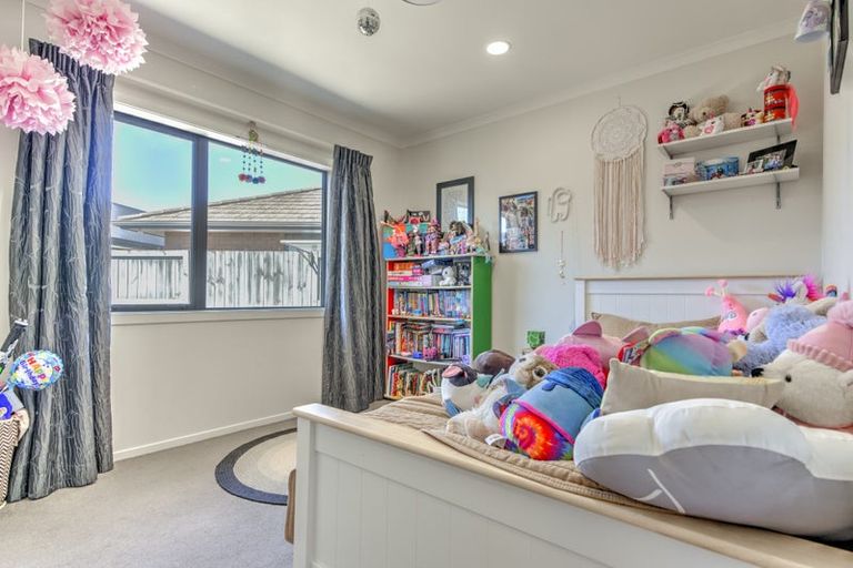 Photo of property in 25 Piwakawaka Court, Rototuna North, Hamilton, 3210