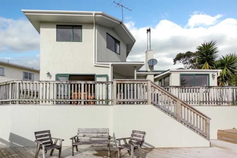 Photo of property in 1 Alberta Road, Glen Avon, New Plymouth, 4312