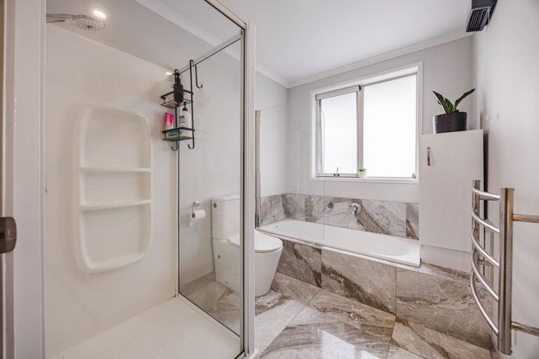 Photo of property in 99 Beatty Road, Pukekohe, 2120