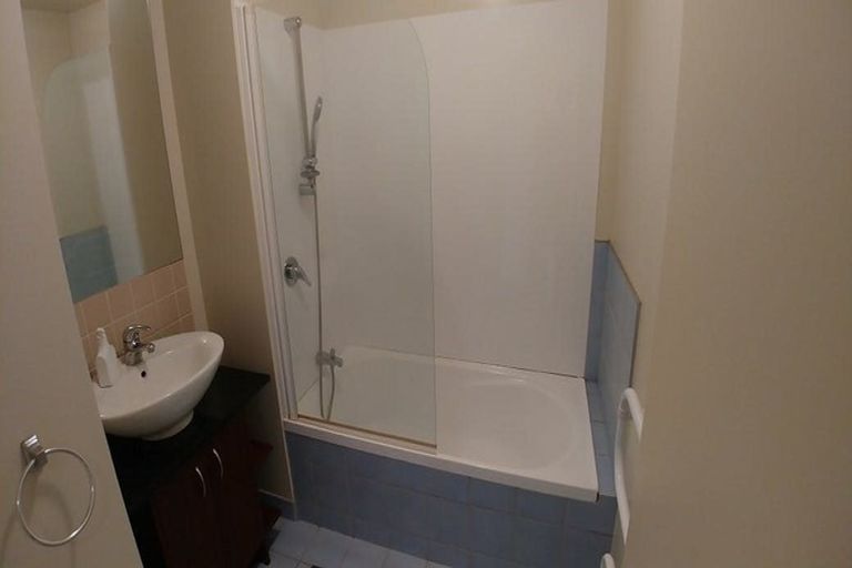 Photo of property in 4j/17 Crown Lynn Place, New Lynn, Auckland, 0600