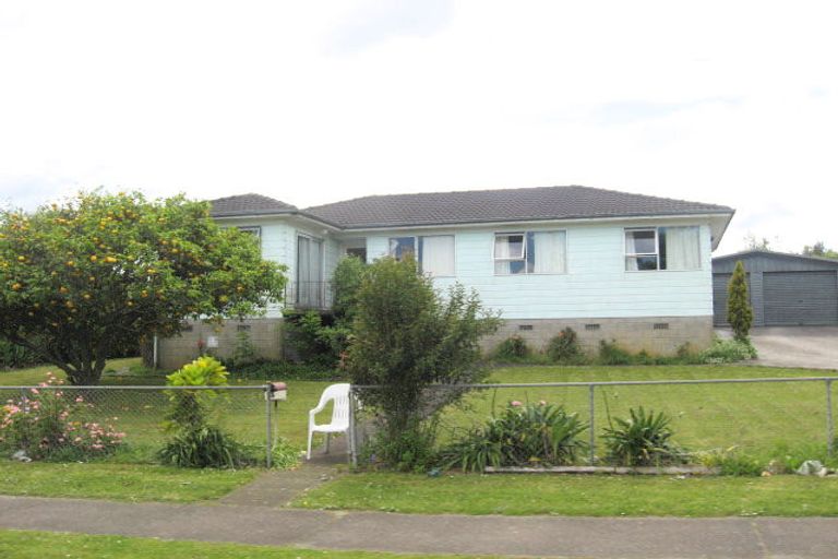 Photo of property in 30 Brentford Place, Manurewa, Auckland, 2102