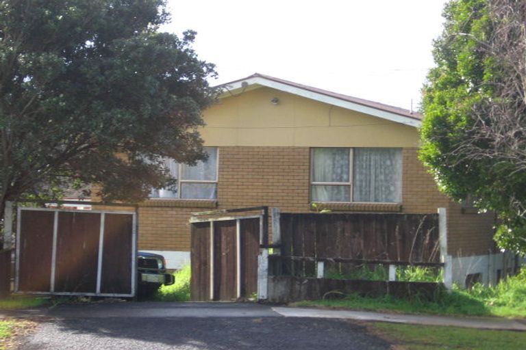 Photo of property in 244 Triangle Road, Massey, Auckland, 0614
