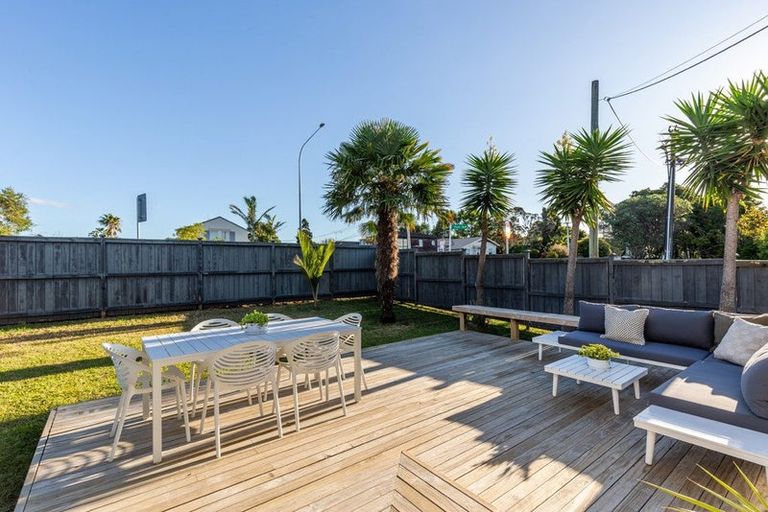 Photo of property in 1 Park Avenue, Birkenhead, Auckland, 0626