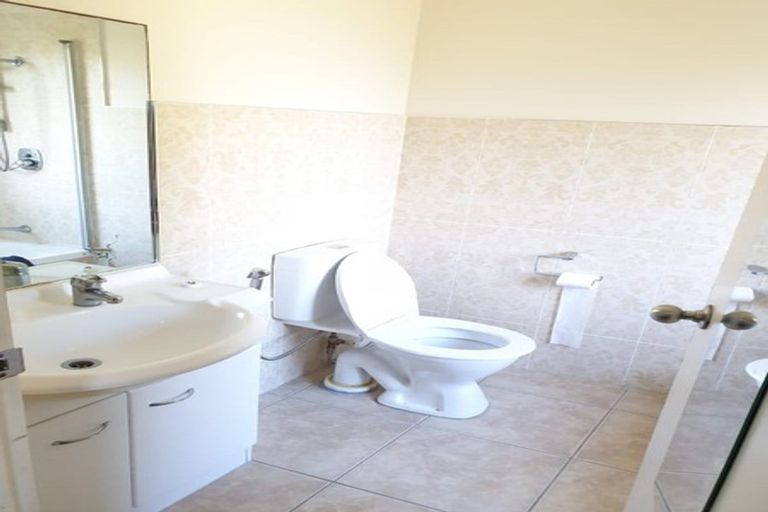 Photo of property in 1/42 Brains Road, Kelston, Auckland, 0602