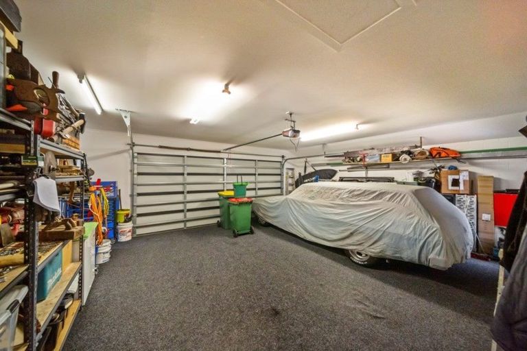 Photo of property in 5a Tupuhi Place, Highlands Park, New Plymouth, 4312