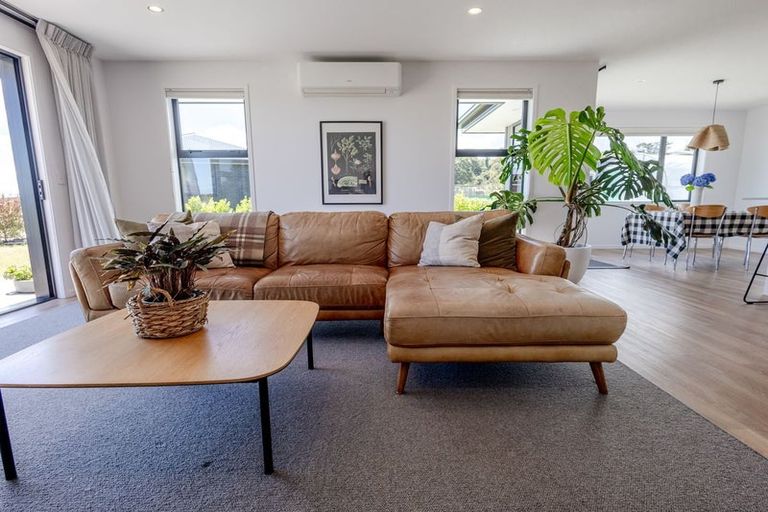 Photo of property in 12 Inanga Place, Ruatapu, 7883