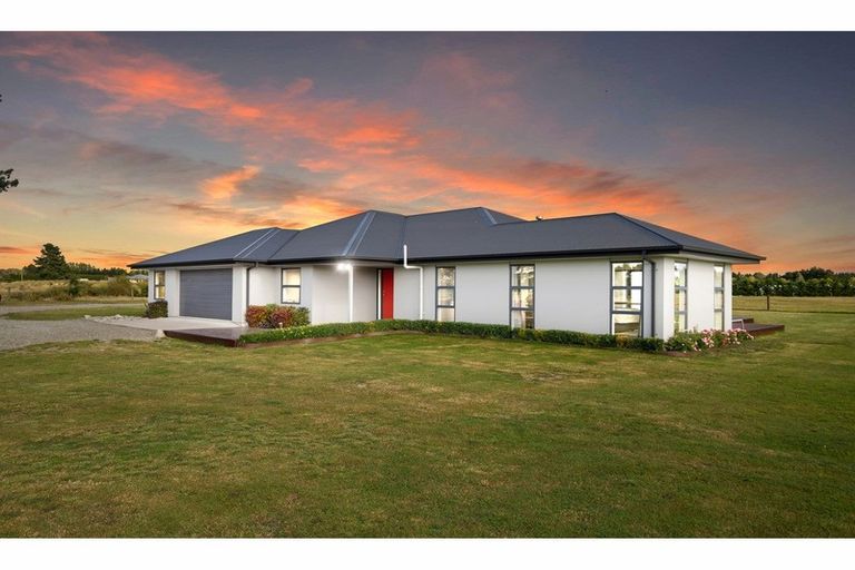 Photo of property in 918b Weedons Ross Road, West Melton, Christchurch, 7671