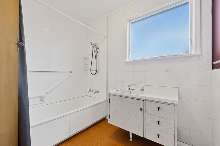 Photo of property in 2/38 Witham Street, Hornby, Christchurch, 8042