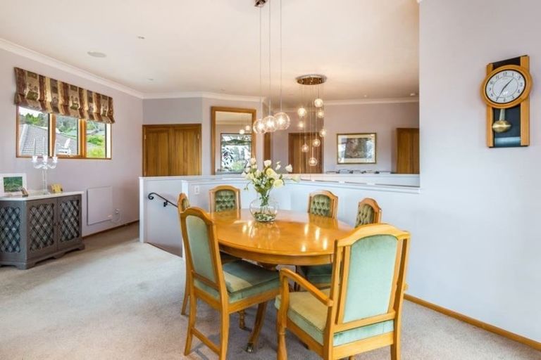 Photo of property in 28 Chesham Avenue, Waipahihi, Taupo, 3330