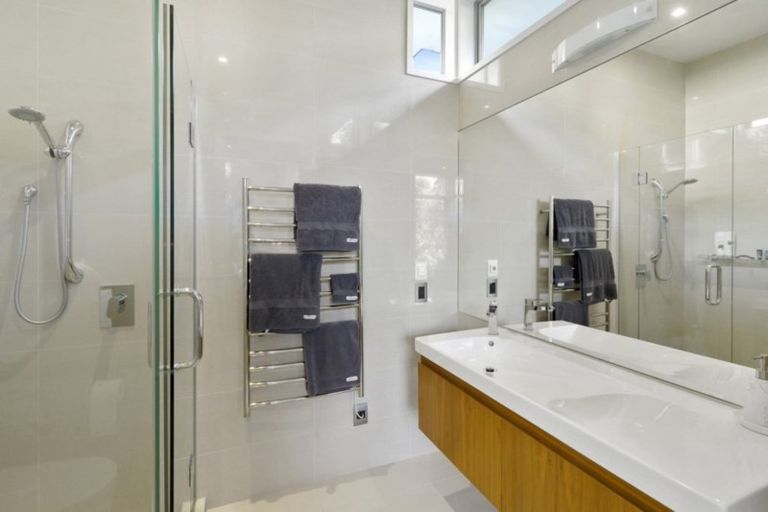 Photo of property in 8 Royds Street, Fendalton, Christchurch, 8014