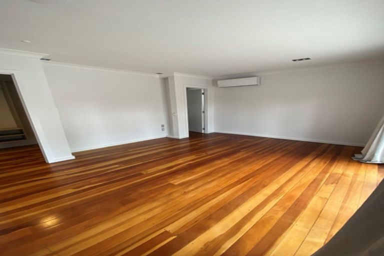 Photo of property in 26 West Lynn Road, Titirangi, Auckland, 0604