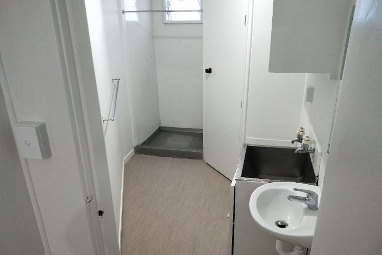 Photo of property in 90 Victoria Avenue, Palmerston North, 4410