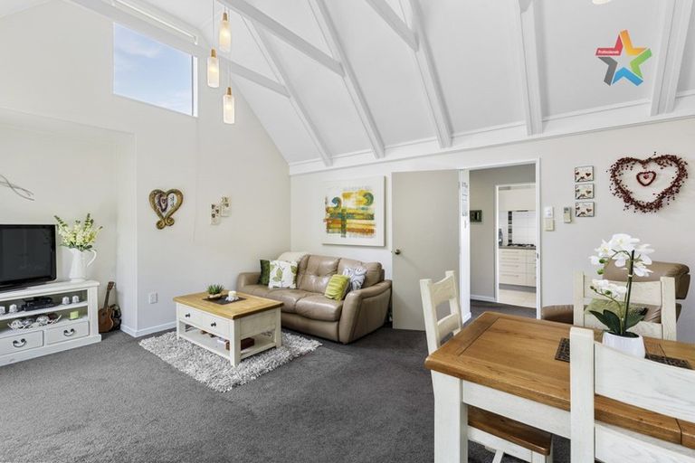 Photo of property in 4/5a Bloomfield Terrace, Hutt Central, Lower Hutt, 5010