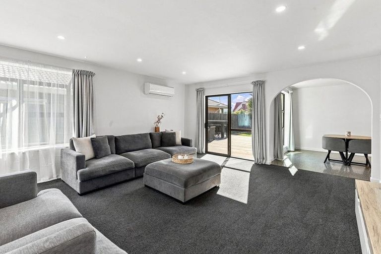 Photo of property in 18 Briarmont Street, Avondale, Christchurch, 8061