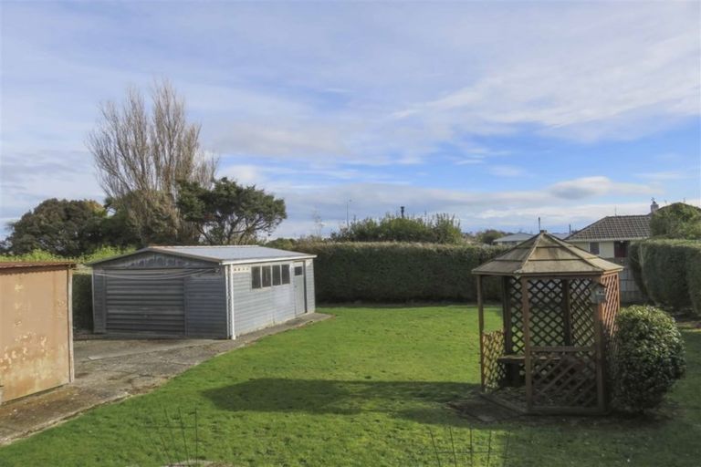 Photo of property in 15 Manapouri Street, Strathern, Invercargill, 9812