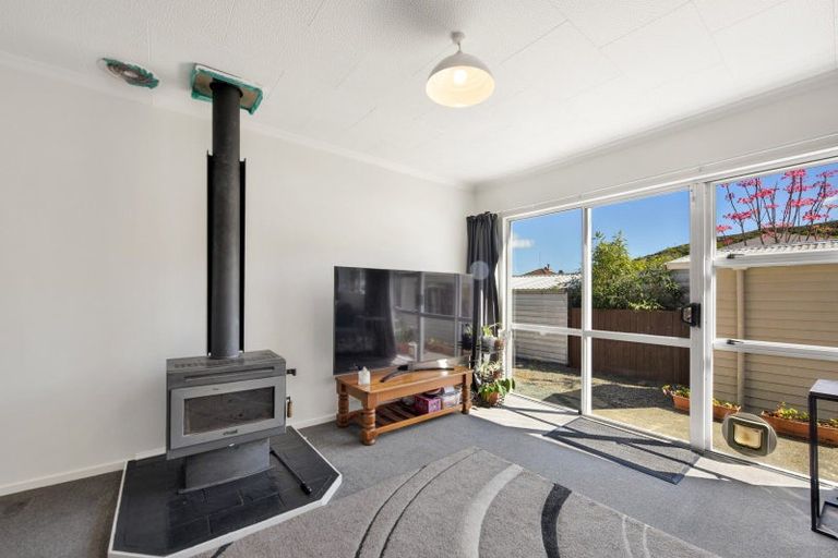 Photo of property in 2/74 Scotia Street, Wakatu, Nelson, 7011