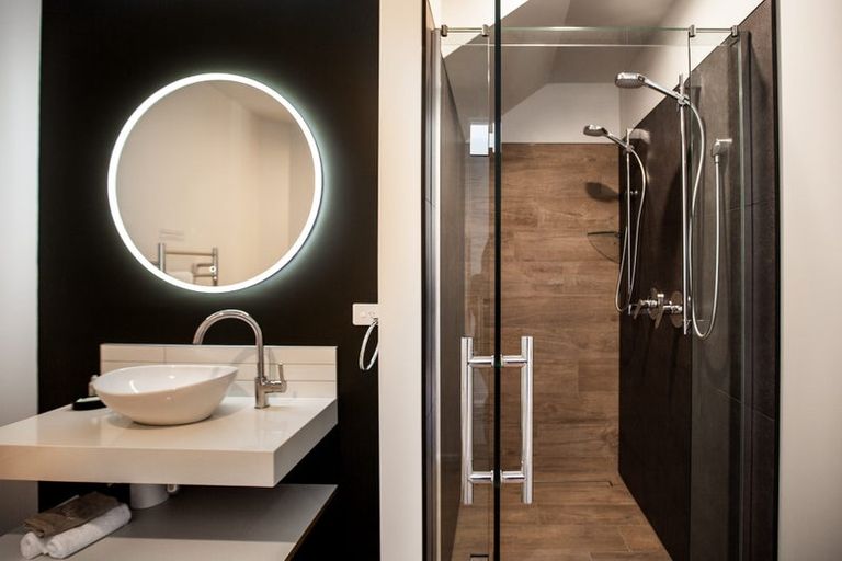 Photo of property in 195 Ngamotu Road, Spotswood, New Plymouth, 4310