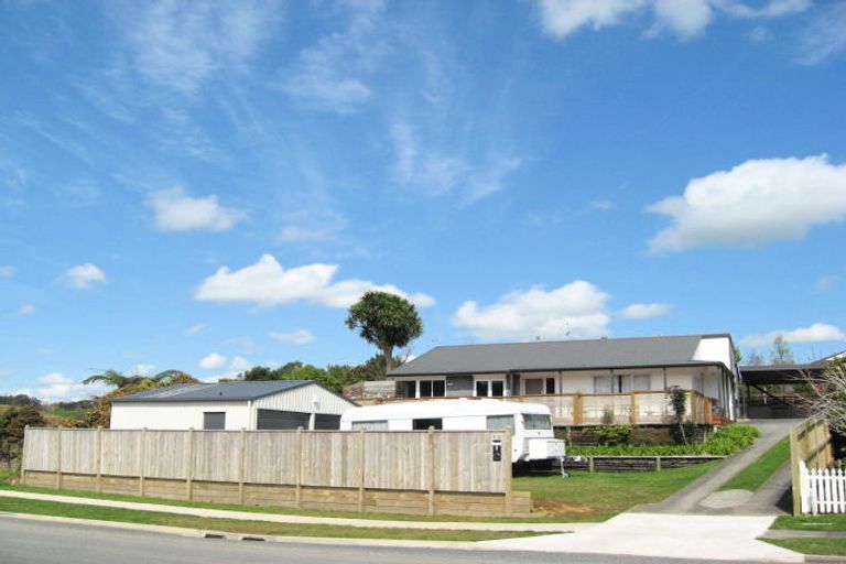 Photo of property in 12 Ainslee Street, Highlands Park, New Plymouth, 4312